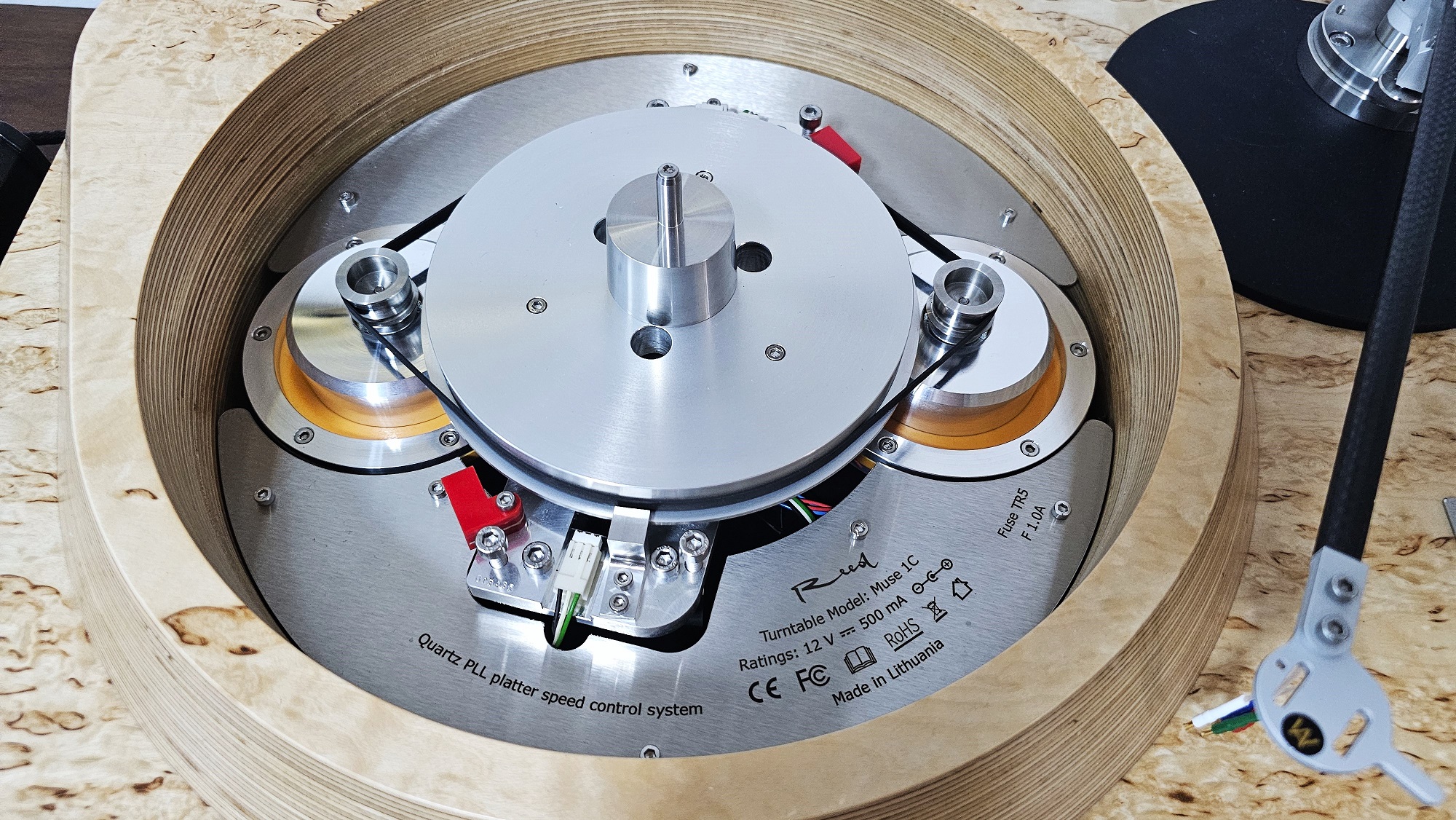 Reed Muse 1C Turntable with 1H 12