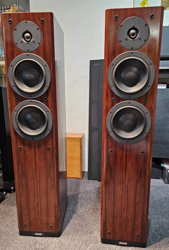 Dynaudio Focus 220 Mk II 