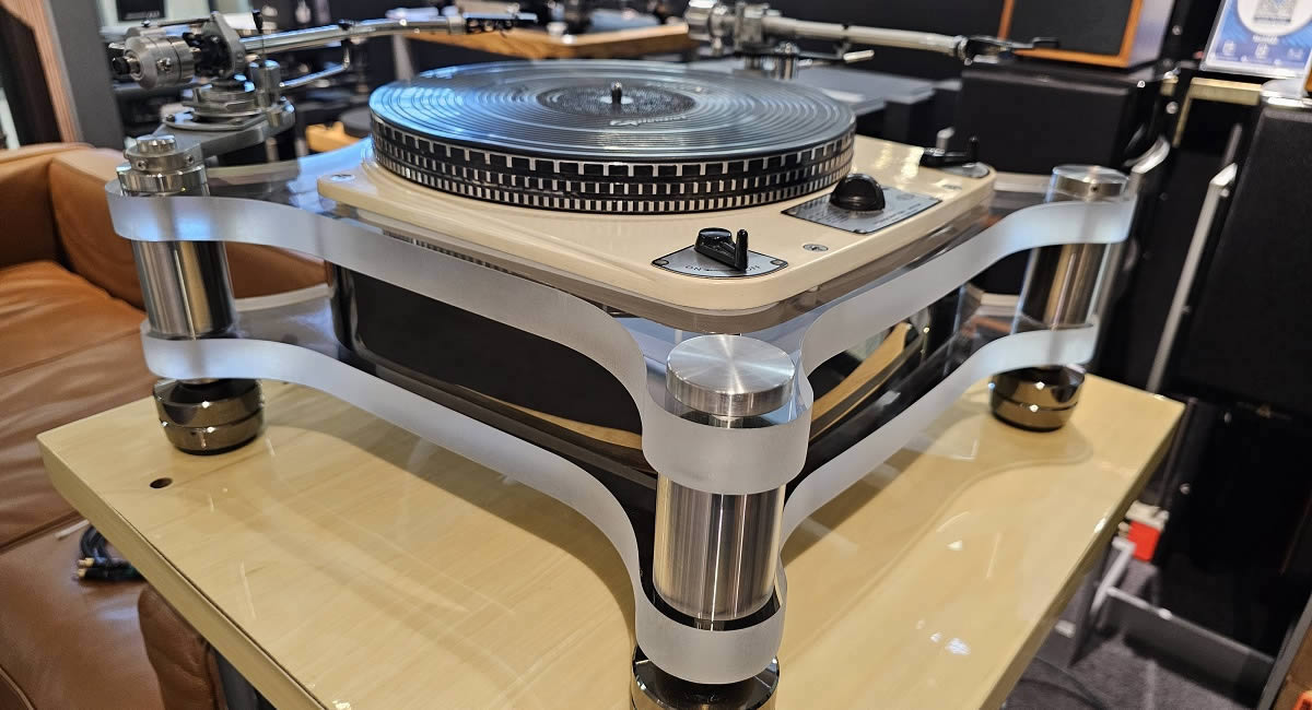 Garrard 301 with custom plinth