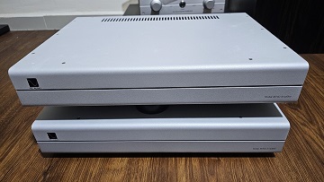 PS Audio Stellar M700 monoblock power amplifier