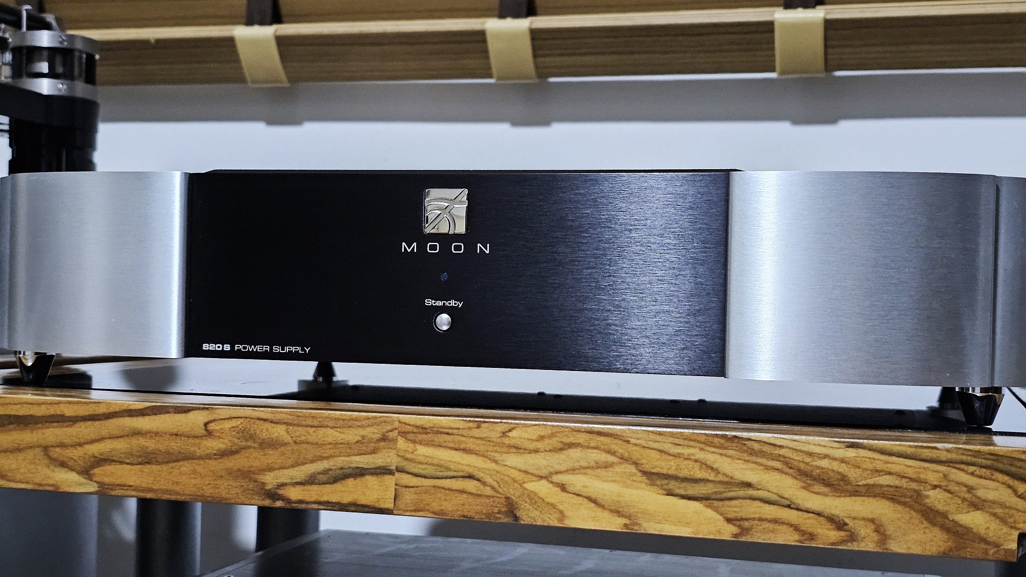 MOON by Simaudio Evolution 820S power supply