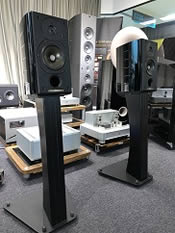 Sonus Faber Concertino Domus with matching stands Sonus Faber Concertino Domus with matching stands