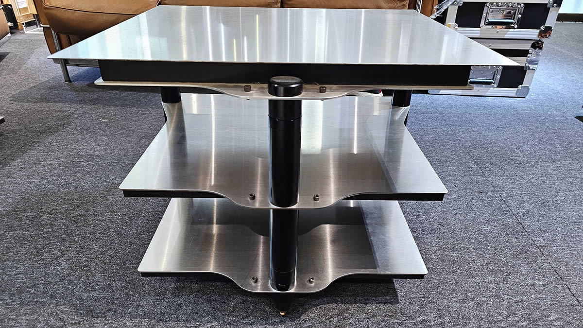 Symposium Acoustics ISIS 3 Tier Rack  Symposium Acoustics ISIS 3 Tier Rack