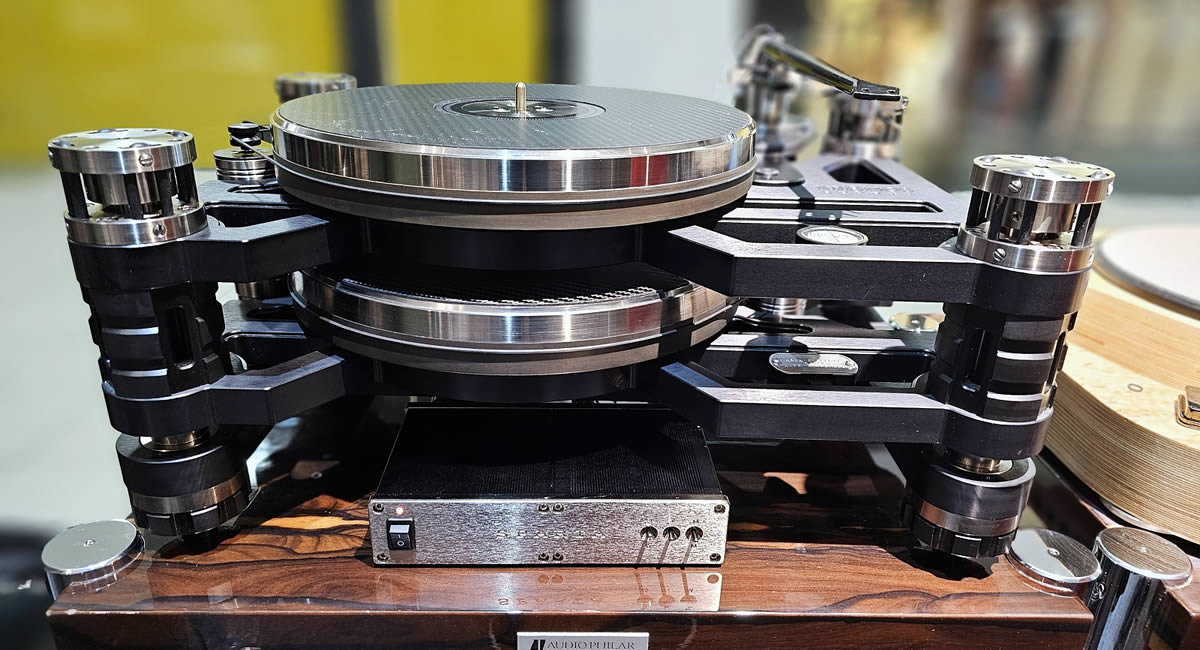 Kronos Sparta with Black Beauty tonearm
