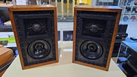 Rogers LS3/5A original 15 ohm version Rogers LS3/5A original 15 ohm version