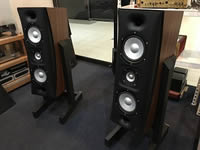 Thiel MCS-1 with stand mount brackets - 1 pair Thiel MCS-1 with stand mount brackets - 1 pair