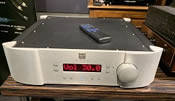 Simaudio Moon P-7 preamp Simaudio Moon P-7 preamp