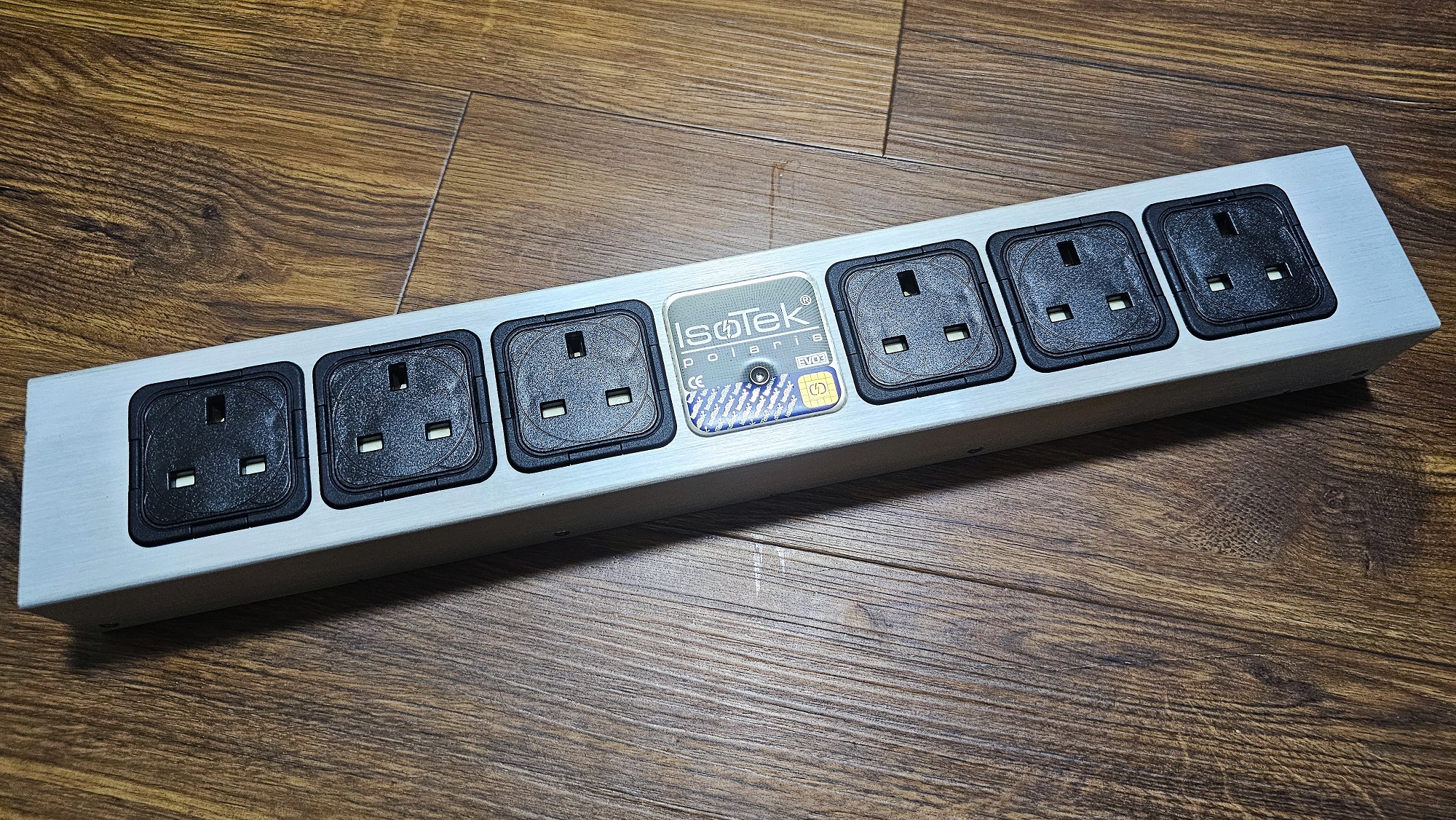 IsoTek EVO3 Polaris power strip