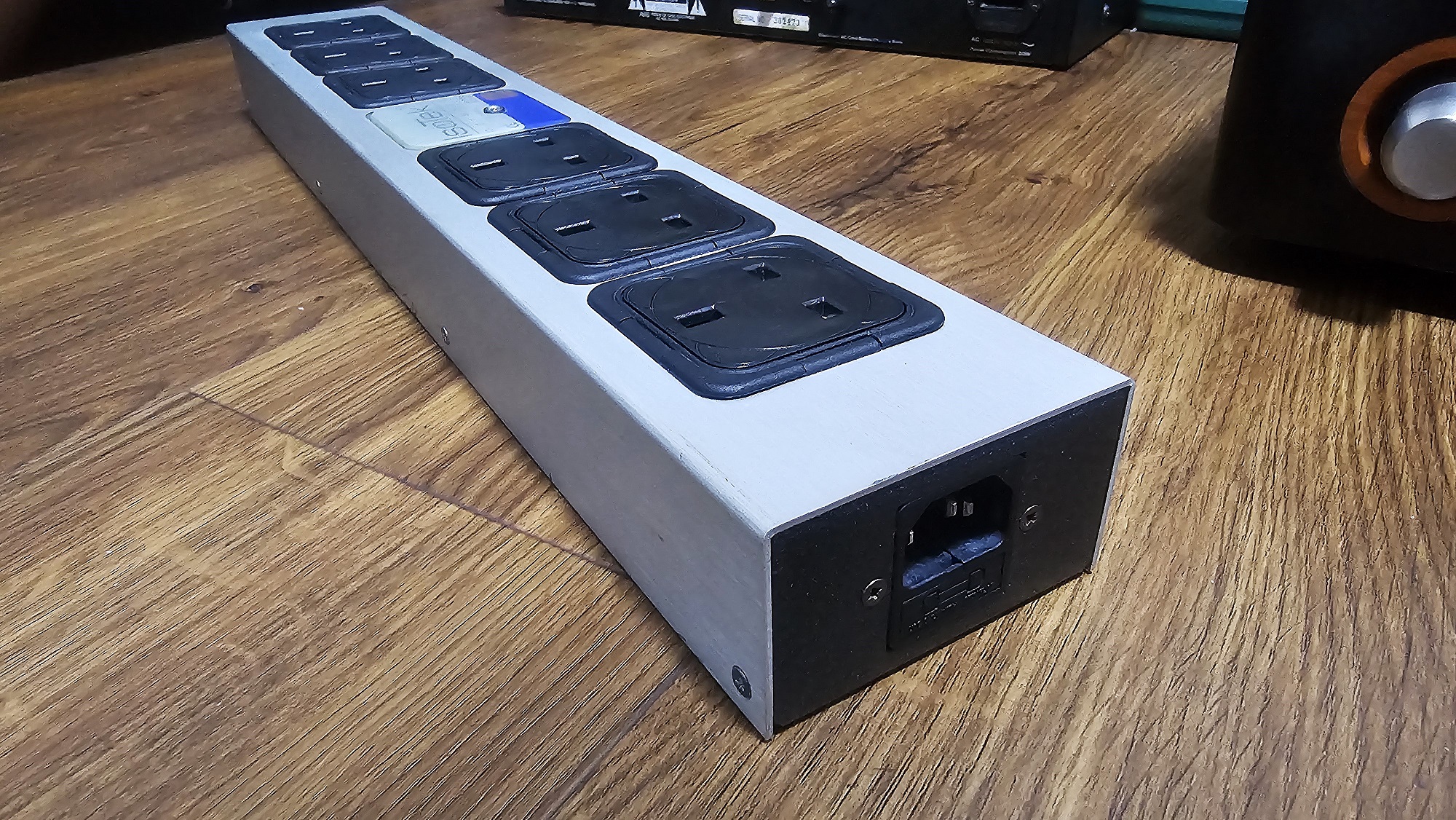 IsoTek EVO3 Polaris power strip