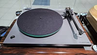 Rega RP3 Turntable Rega RP3 Turntable