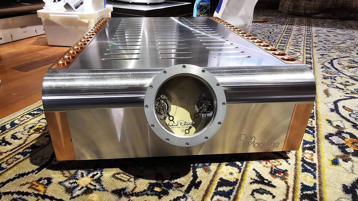 D Agostino Momentum S200 Stereo Power Amplifier