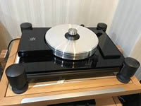 VPI TNT Turntable VPI TNT Turntable