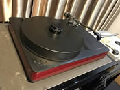 Dr Feickert Woodpecker w/ Ortofon TA-110 arm Dr Feickert Woodpecker w/ Ortofon TA-110 arm