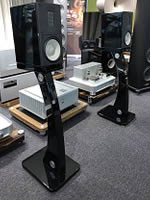 Raidho X-1 with matching stands Raidho X-1 with matching stands